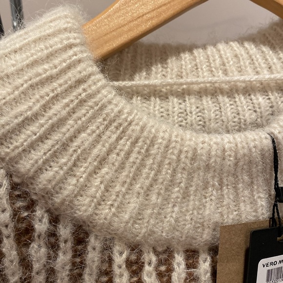 NWT sweater - Picture 5 of 6